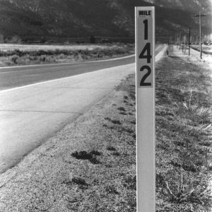 Dual-sided milepost roadmarker